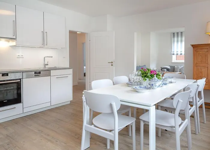 App Carlson * ليست