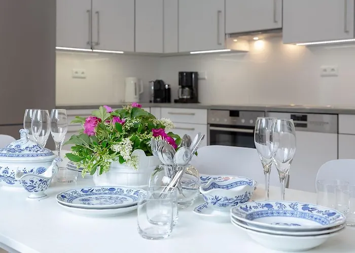 App Carlson ليست